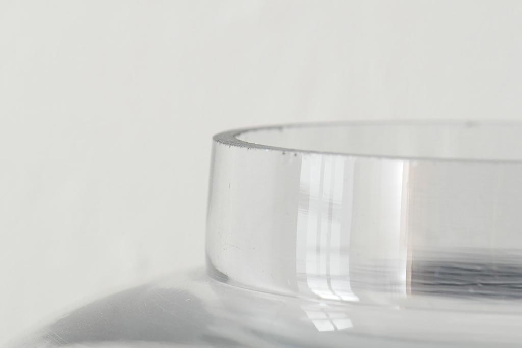 レトロ雑貨　昭和レトロ　蓋がおしゃれな可愛らしい地球瓶(ガラス瓶、ガラスビン)(R-043924)