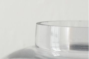 レトロ雑貨　昭和レトロ　蓋がおしゃれな可愛らしい地球瓶(ガラス瓶、ガラスビン)(R-043924)