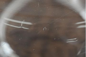 レトロ雑貨　昭和レトロ　蓋がおしゃれな可愛らしい地球瓶(ガラス瓶、ガラスビン)(R-043924)