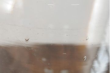 レトロ雑貨　昭和レトロ　蓋がおしゃれな可愛らしい地球瓶(ガラス瓶、ガラスビン)(R-043924)