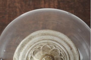 レトロ雑貨　昭和レトロ　蓋がおしゃれな可愛らしい地球瓶(ガラス瓶、ガラスビン)(R-043924)