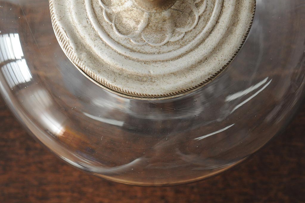 レトロ雑貨　昭和レトロ　蓋がおしゃれな可愛らしい地球瓶(ガラス瓶、ガラスビン)(R-043924)