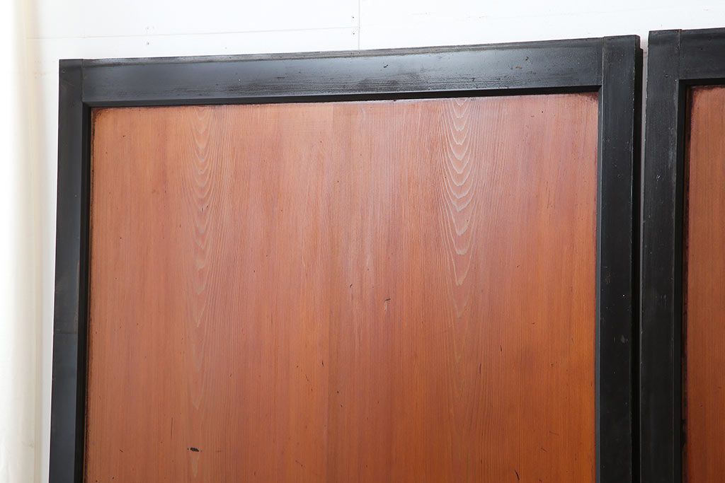 アンティーク建具　明治大正期　上品な和の雰囲気作りにおすすめの板戸4枚セット(帯戸、引き戸)(R-043927)