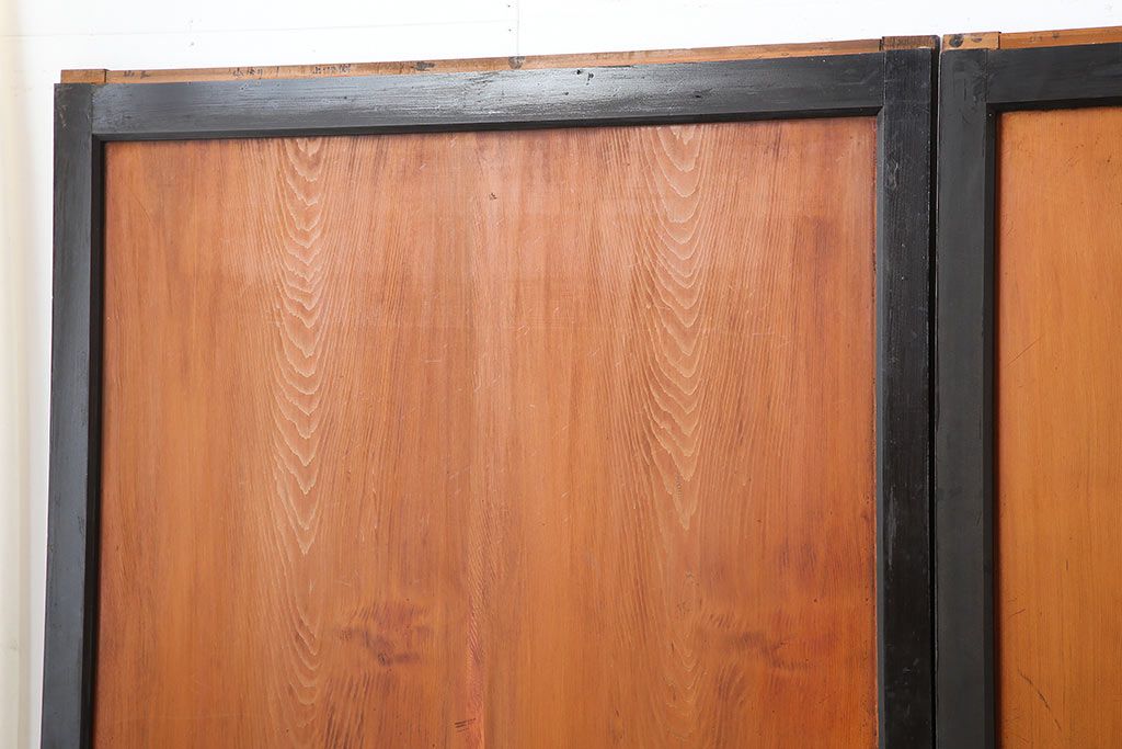 アンティーク建具　明治大正期　上品な和の雰囲気作りにおすすめの板戸4枚セット(帯戸、引き戸)(R-043927)