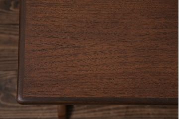 ヴィンテージ家具　北欧ビンテージ　イギリス　チーク材　カーブがおしゃれなネストテーブル(サイドテーブル、カフェテーブル)(R-043934)
