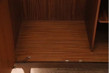 ヴィンテージ家具　G-PLAN(ジープラン)　チーク材　ブラックペイントが格好いいワードローブ(収納棚、ビンテージ)(R-043935)