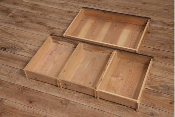 レトロ家具　和製アンティーク　味わい深い木肌が魅力の文机(片袖机、ローテーブル、座卓)(R-043942)