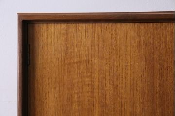 ヴィンテージ家具　G-PLAN(ジープラン)　FORM FIVE　チーク材製　スタイリッシュな佇まいのウォールユニット(キャビネット、収納棚、戸棚、飾り棚、ビンテージ)(R-043949)