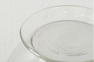 レトロ雑貨　昭和レトロ　丸いフォルムが愛らしい地球瓶(ガラス瓶、ガラスビン)(R-043950)