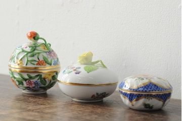 中古　ハンガリー　HEREND(ヘレンド)　ファンタジーコレクション　小物入れ3点セット(ボンボン入れ、西洋陶磁器)(R-043955)