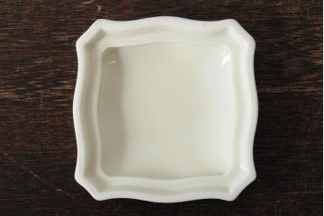 中古　ハンガリー　zsolnay(ジョルナイ)　ハンドペイント　食器3点セット(シュガーポット、小物入れ、小皿、西洋陶磁器)(R-043956)