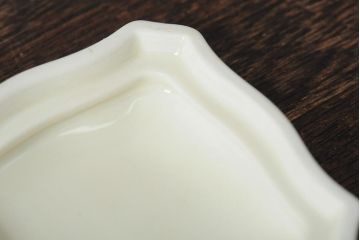 中古　ハンガリー　zsolnay(ジョルナイ)　ハンドペイント　食器3点セット(シュガーポット、小物入れ、小皿、西洋陶磁器)(R-043956)