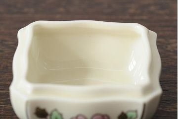 中古　ハンガリー　zsolnay(ジョルナイ)　ハンドペイント　食器3点セット(シュガーポット、小物入れ、小皿、西洋陶磁器)(R-043956)