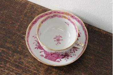 中古　ハンガリー　HEREND(ヘレンド)　インドの華ピンク　カップ&ソーサー(西洋陶磁器)(R-043960)