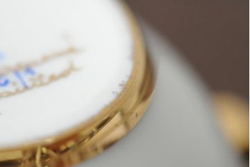 中古　ハンガリー　HEREND(ヘレンド)　ペインターサイン?　花柄　金彩がエレガントなカップ&ソーサー(西洋陶磁器)(R-043961)