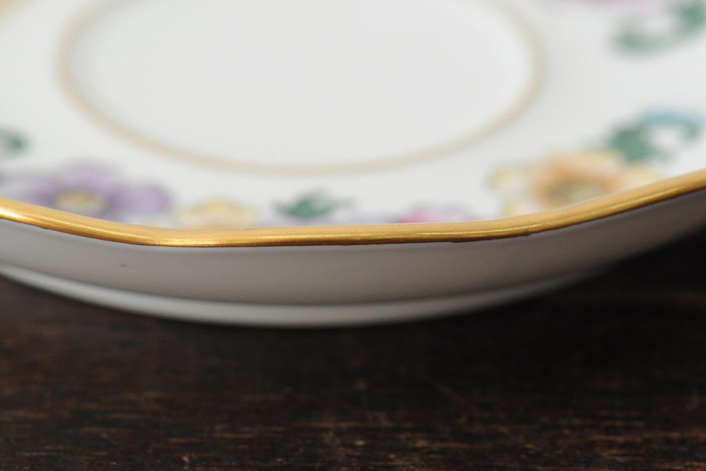 中古　ハンガリー　HEREND(ヘレンド)　ペインターサイン?　花柄　金彩がエレガントなカップ&ソーサー(西洋陶磁器)(R-043961)