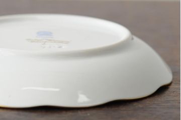 中古　ハンガリー　HEREND(ヘレンド)　ペインターサイン?　花柄　金彩がエレガントなカップ&ソーサー(西洋陶磁器)(R-043961)