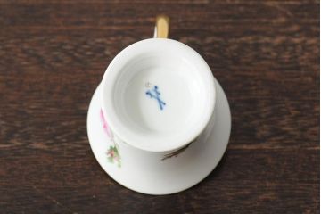 中古　MEISSEN(マイセン)　ピンクローズ　スワンハンドル　コーヒカップ&ソーサー(西洋陶磁器)(R-043962)