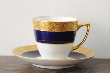 ヴィンテージ　イギリス　MINTON(ミントン)　コバルトブルー　金彩　カップ&ソーサー(デミタスカップ、洋食器、陶磁器、ビンテージ)(R-043963)
