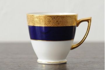 ヴィンテージ　イギリス　MINTON(ミントン)　コバルトブルー　金彩　カップ&ソーサー(デミタスカップ、洋食器、陶磁器、ビンテージ)(R-043963)