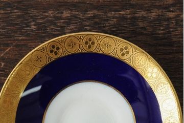 ヴィンテージ　イギリス　MINTON(ミントン)　コバルトブルー　金彩　カップ&ソーサー(デミタスカップ、洋食器、陶磁器、ビンテージ)(R-043963)