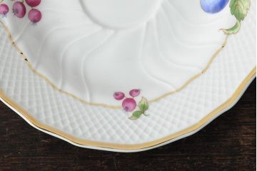 中古　ハンガリー　HOLLOHAZA(ホロハーザ)　Pannonia(パノニア)　木の実　カップ&ソーサー2客セット(洋食器)(R-043964)