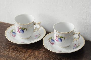 中古　ハンガリー　HOLLOHAZA(ホロハーザ)　Pannonia(パノニア)　木の実　カップ&ソーサー2客セット(洋食器)(R-043964)
