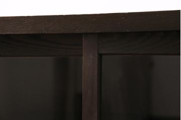 アンティーク家具　和製アンティーク　ヒノキ材　レトロな雰囲気が魅力の鉄脚付き収納棚(ガラス戸棚、サイドボード、キャビネット)(R-043968)