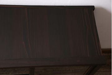 アンティーク家具　和製アンティーク　ヒノキ材　レトロな雰囲気が魅力の鉄脚付き収納棚(ガラス戸棚、サイドボード、キャビネット)(R-043968)