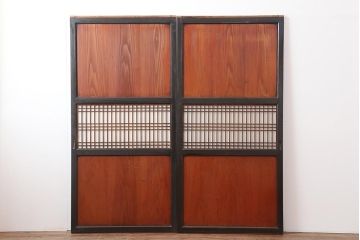 アンティーク建具　明治大正期　上品な空間作りにおすすめの格子帯戸2枚セット(引き戸、障子戸)(R-043990)