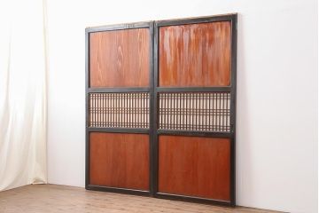 アンティーク建具　明治大正期　上品な空間作りにおすすめの格子帯戸2枚セット(引き戸、障子戸)(R-043990)