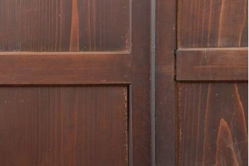 アンティーク建具　明治期　深みのある色味が素敵な帯戸2枚セット(引き戸、板戸)(R-043993)