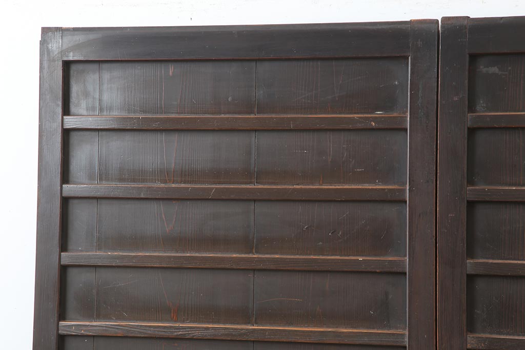 アンティーク建具　明治大正期　古い木の温かみが感じられる舞良戸2枚セット(板戸、引き戸)(R-043996)