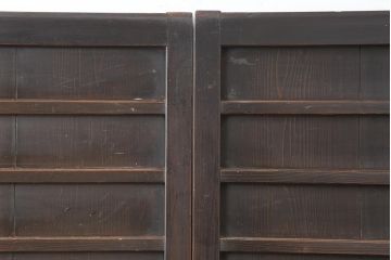 アンティーク建具　明治大正期　古い木の温かみが感じられる舞良戸2枚セット(板戸、引き戸)(R-043996)