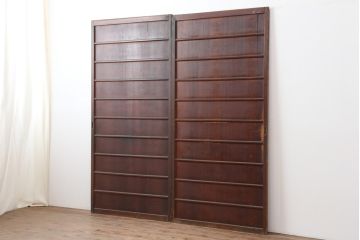 アンティーク建具　明治大正期　赤みがかった木色が趣のある舞良戸2枚セット(板戸、引き戸)(R-043997)