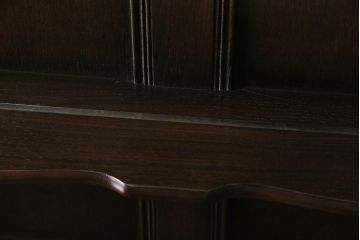 ヴィンテージ家具　イギリスビンテージ　ERCOL(アーコール)　Old Colonial(オールドコロニアル)　気品と風格が漂うカップボード(収納棚、食器棚)(R-044004)
