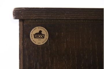 ヴィンテージ家具　イギリスビンテージ　ERCOL(アーコール)　Old Colonial(オールドコロニアル)　気品と風格が漂うカップボード(収納棚、食器棚)(R-044004)