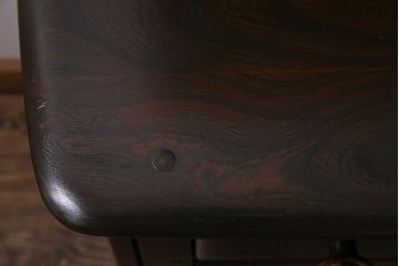 ヴィンテージ家具　イギリスビンテージ　ERCOL(アーコール)　Old Colonial(オールドコロニアル)　気品と風格が漂うカップボード(本棚、ブックシェルフ、食器棚)(R-044011)