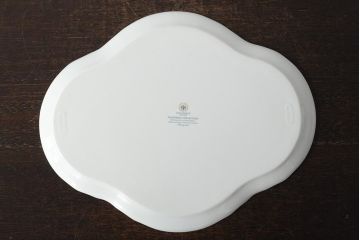 中古　ハンガリー　HOLLOHAZA(ホロハーザ)　Pannonia(パノニア)　プレート(トレー、変形皿、洋食器)(R-044020)