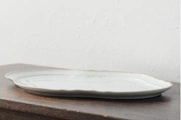 中古　ハンガリー　HOLLOHAZA(ホロハーザ)　Pannonia(パノニア)　プレート(トレー、変形皿、洋食器)(R-044020)