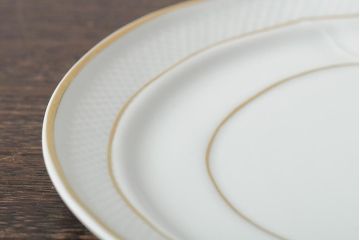 中古　ハンガリー　HOLLOHAZA(ホロハーザ)　Pannonia(パノニア)　プレート(トレー、変形皿、洋食器)(R-044020)