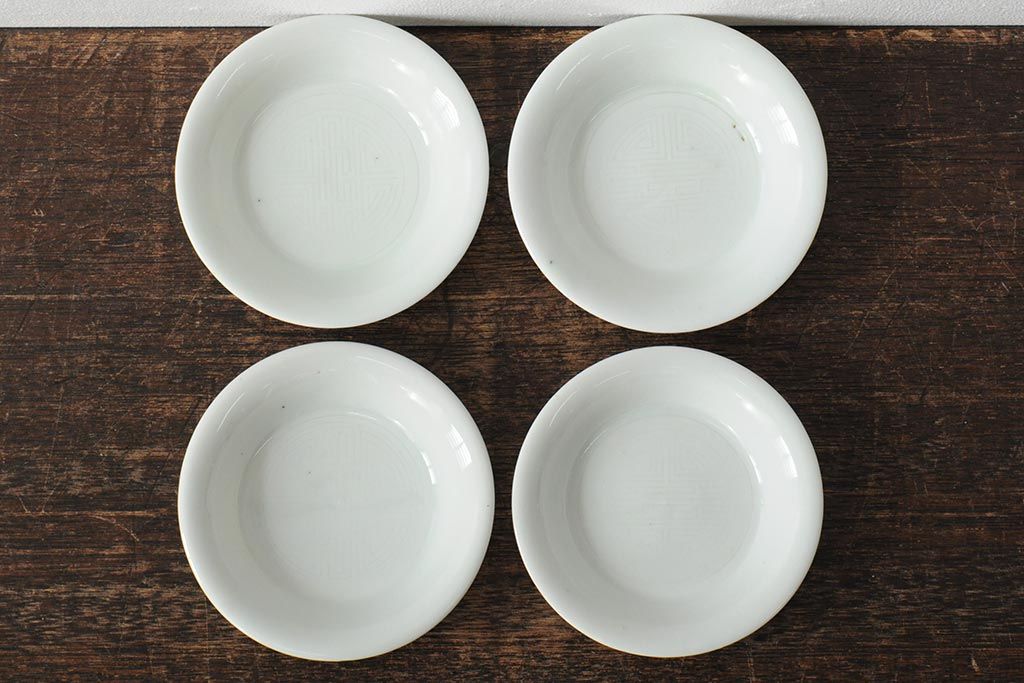 骨董　江戸明治期　陽刻白磁小皿4枚セット(伊万里焼、和食器)(R-044024)