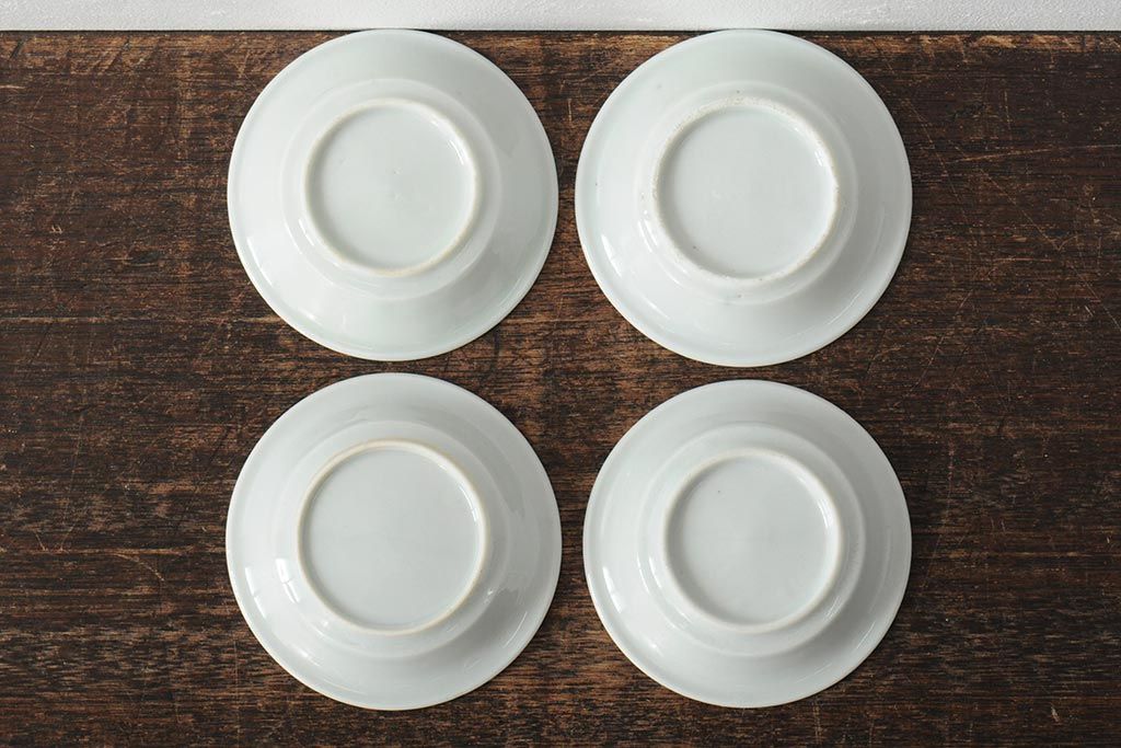 骨董　江戸明治期　陽刻白磁小皿4枚セット(伊万里焼、和食器)(R-044024)