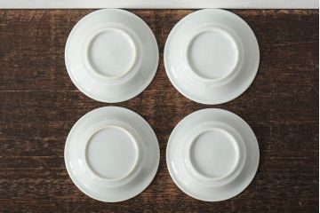 骨董　江戸明治期　陽刻白磁小皿4枚セット(伊万里焼、和食器)(R-044024)