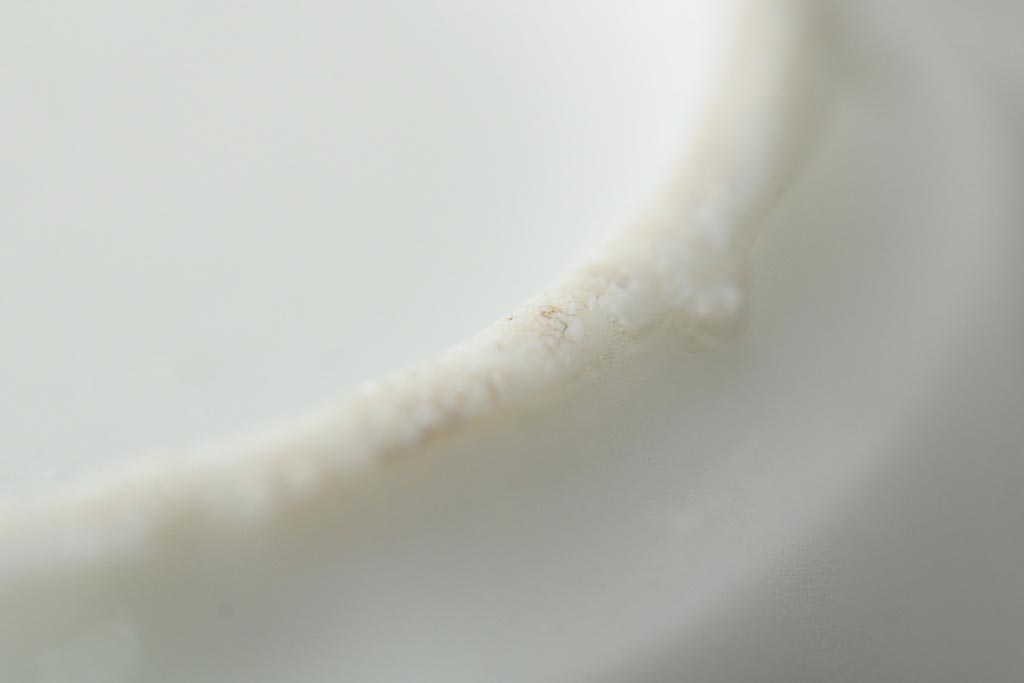 骨董　江戸明治期　陽刻白磁小皿4枚セット(伊万里焼、和食器)(R-044024)