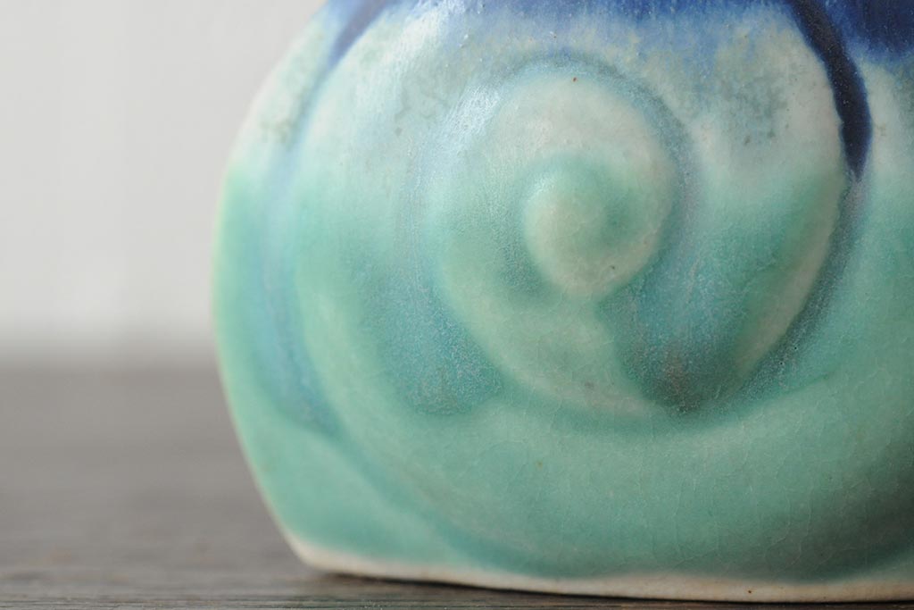 東欧ヴィンテージ　ユニークな形のフラワーベース(貝、かたつむり、花瓶、花器、一輪挿し、ビンテージ)(R-044025)