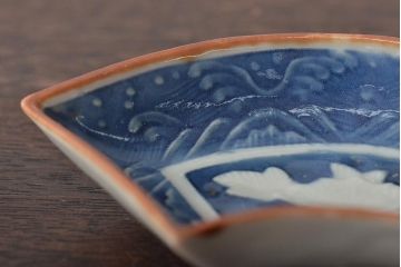 骨董　幕末〜明治　扇型　陽刻小皿(向付、変形皿)(R-044031)