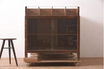 レトロ家具　昭和初期　古い商店で使われていたレトロなラック陳列棚(ガラス戸棚、収納棚、飾り棚)(R-044034)