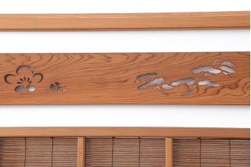 アンティーク建具 昭和中期 松と梅の透かし彫りが風情のある御簾戸2枚セット(簾戸、簀戸、葭戸、夏障子、夏戸、葦戸)(R-044049)