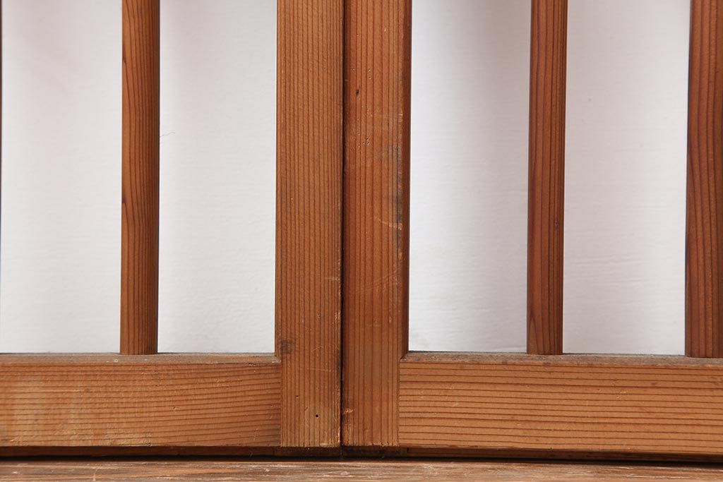 アンティーク建具 昭和中期 松と梅の透かし彫りが風情のある御簾戸2枚セット(簾戸、簀戸、葭戸、夏障子、夏戸、葦戸)(R-044049)